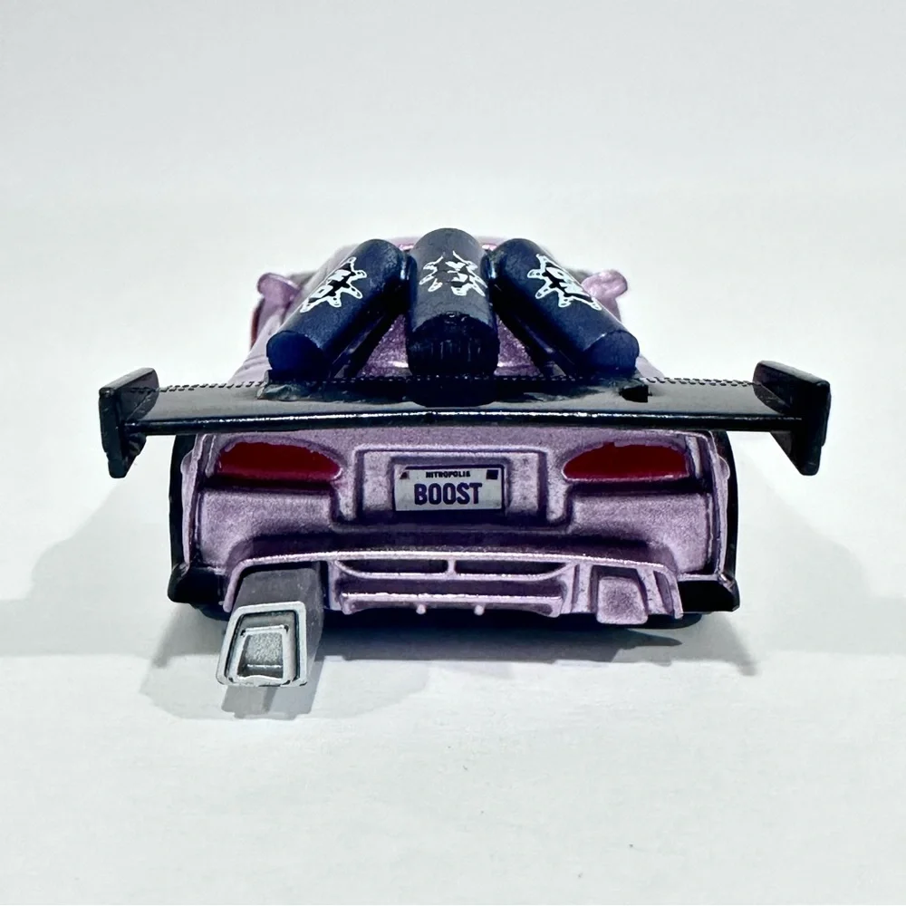 Disney Store Cars Boost Deluxe 1:43 Die-cast